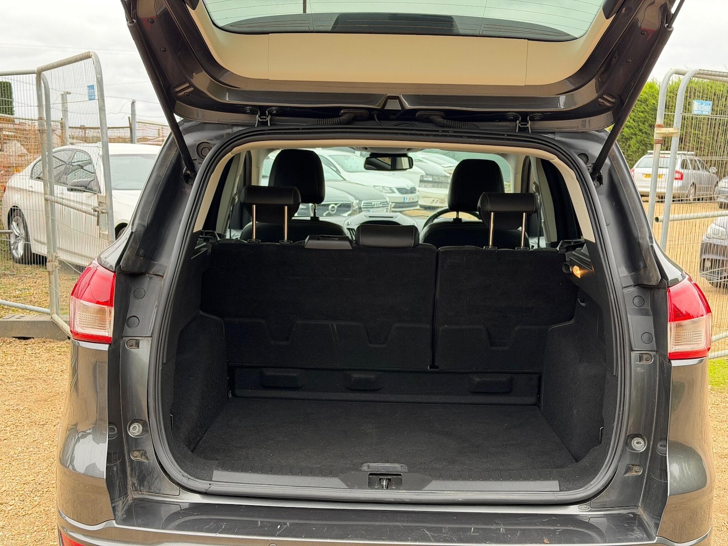 Used Ford Kuga 2016 for sale - 76270499: Photo 17