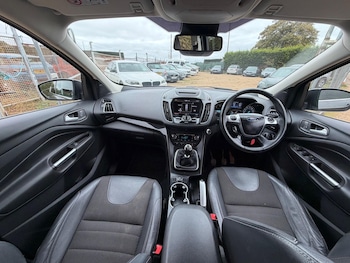 Used Ford Kuga 2016 for sale - 76270499: Photo 4
