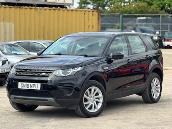 Used Land Rover Discovery Sport 2018 for sale - 78562191: Photo
