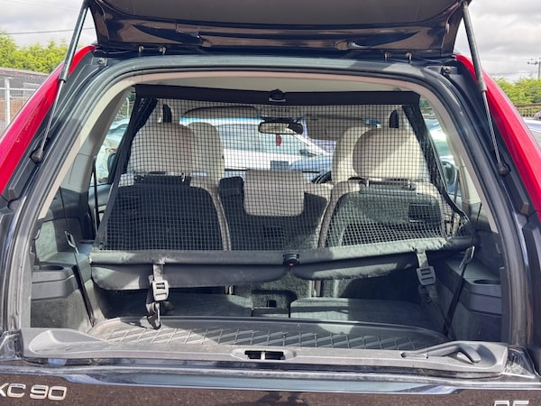 Used Volvo XC90 2010 for sale - 75001497: Photo 24