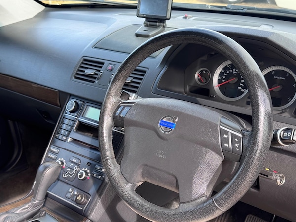 Used Volvo XC90 2010 for sale - 75001497: Photo 4