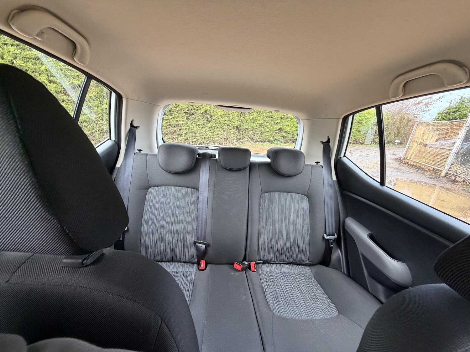 Used Hyundai i10 2013 for sale - 76561441: Photo 25