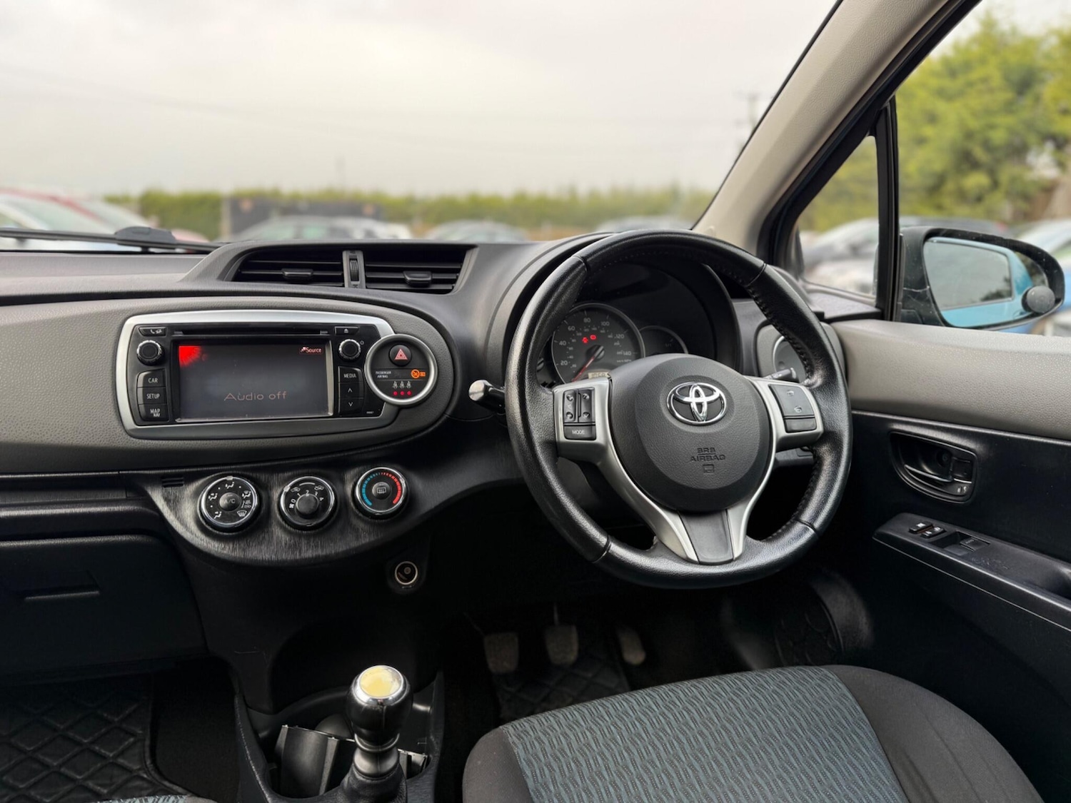 Used Toyota Yaris 2012 for sale - 77291551: Photo 16