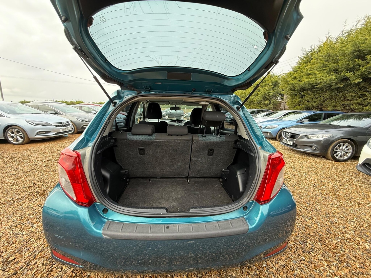 Used Toyota Yaris 2012 for sale - 77291551: Photo 19