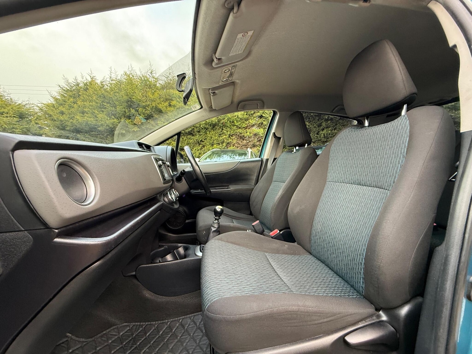 Used Toyota Yaris 2012 for sale - 77291551: Photo 3