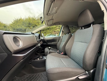 Used Toyota Yaris 2012 for sale - 77291551: Photo