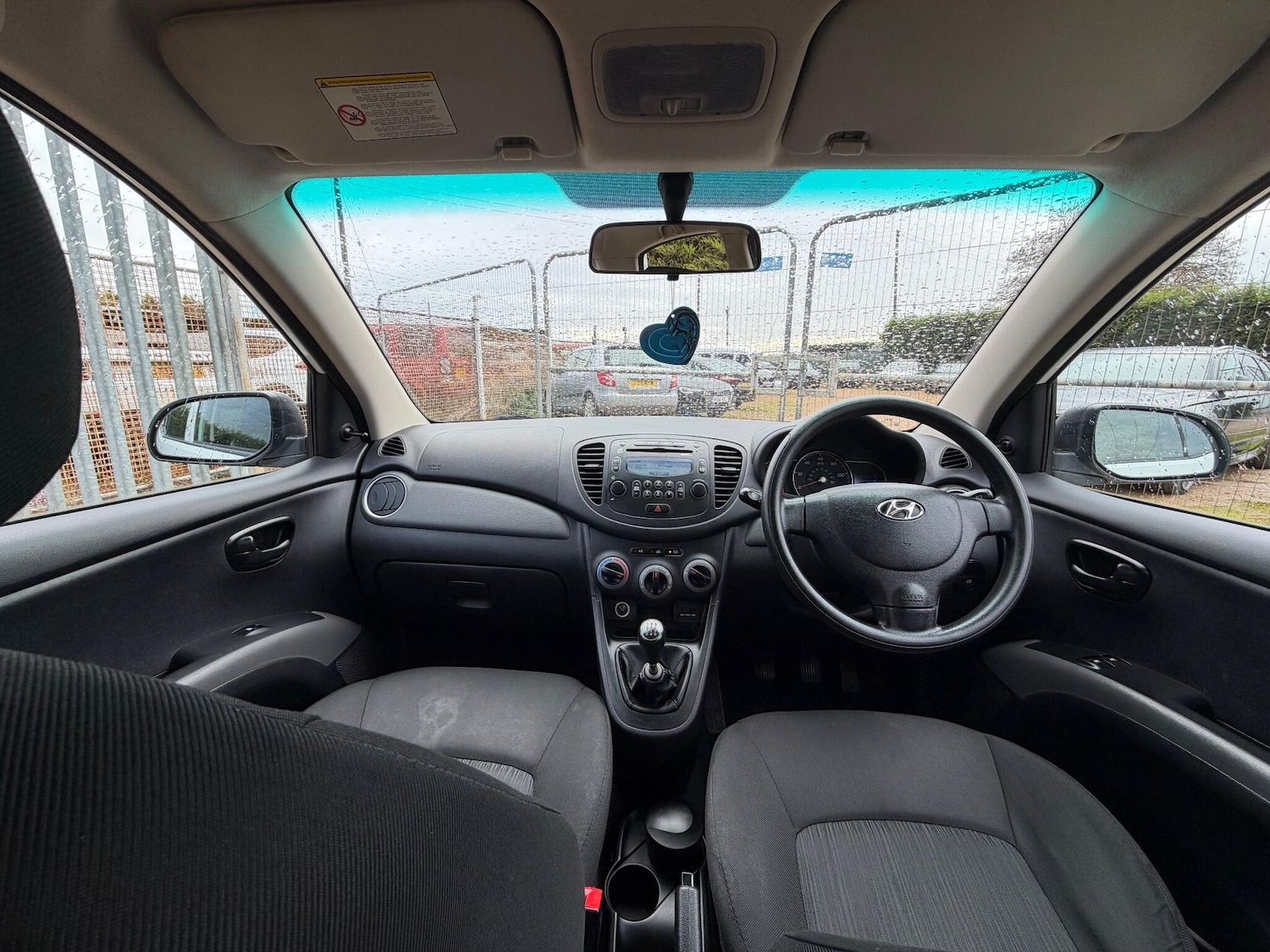 Used Hyundai i10 2013 for sale - 76990654: Photo 3