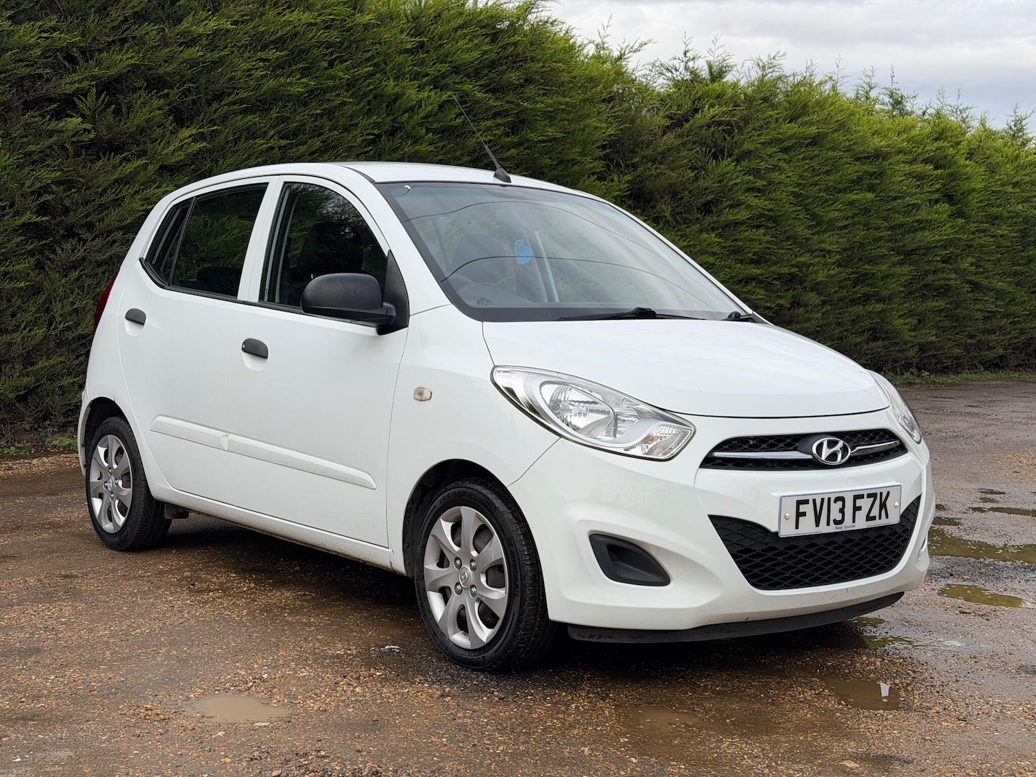 Used Hyundai i10 2013 for sale - 76990654: Photo 6
