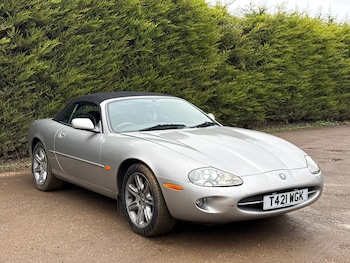 1999 (T) - 4.0 2dr Auto