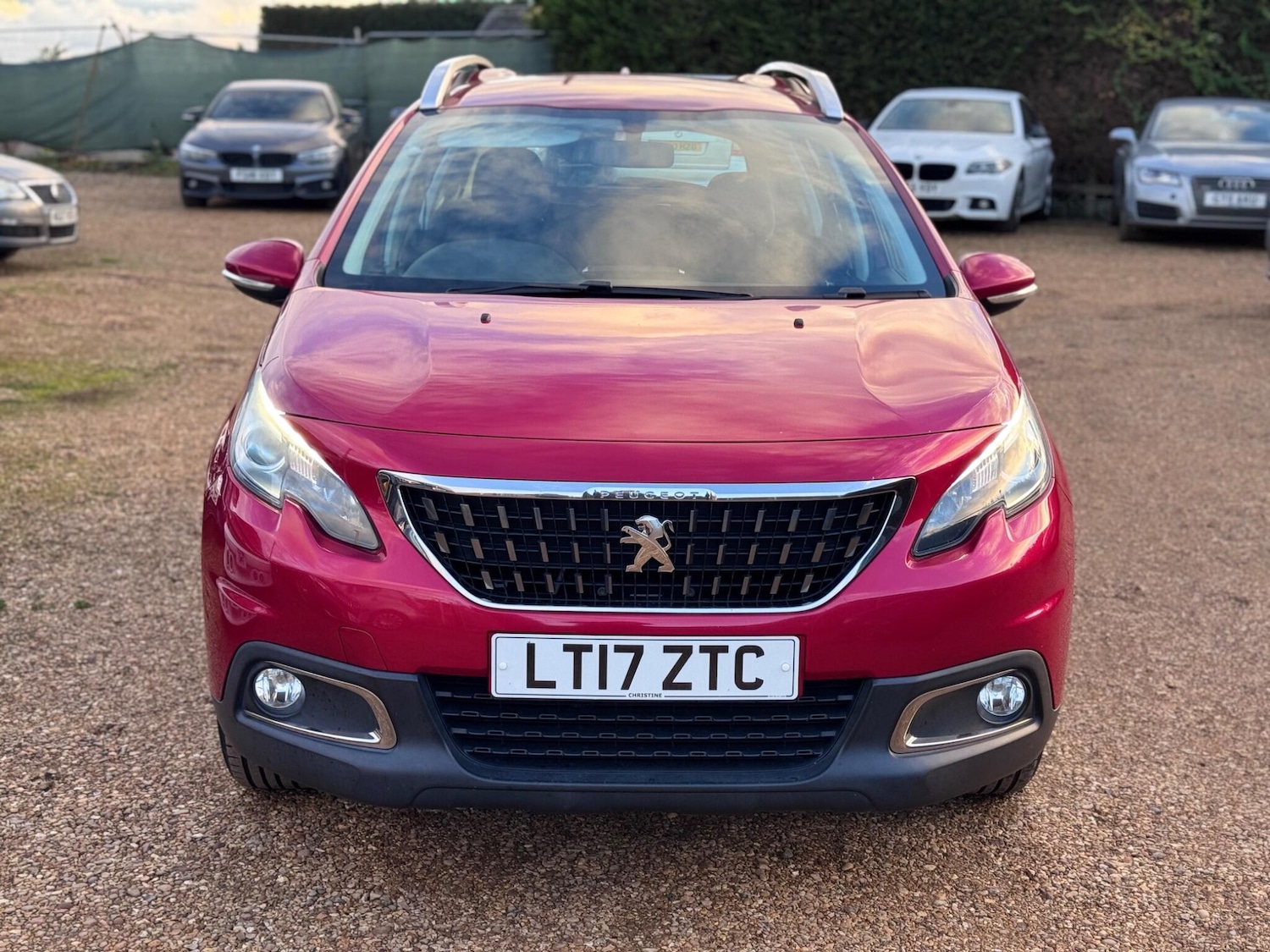 Used Peugeot 2008 2017 for sale - 76337105: Photo 10