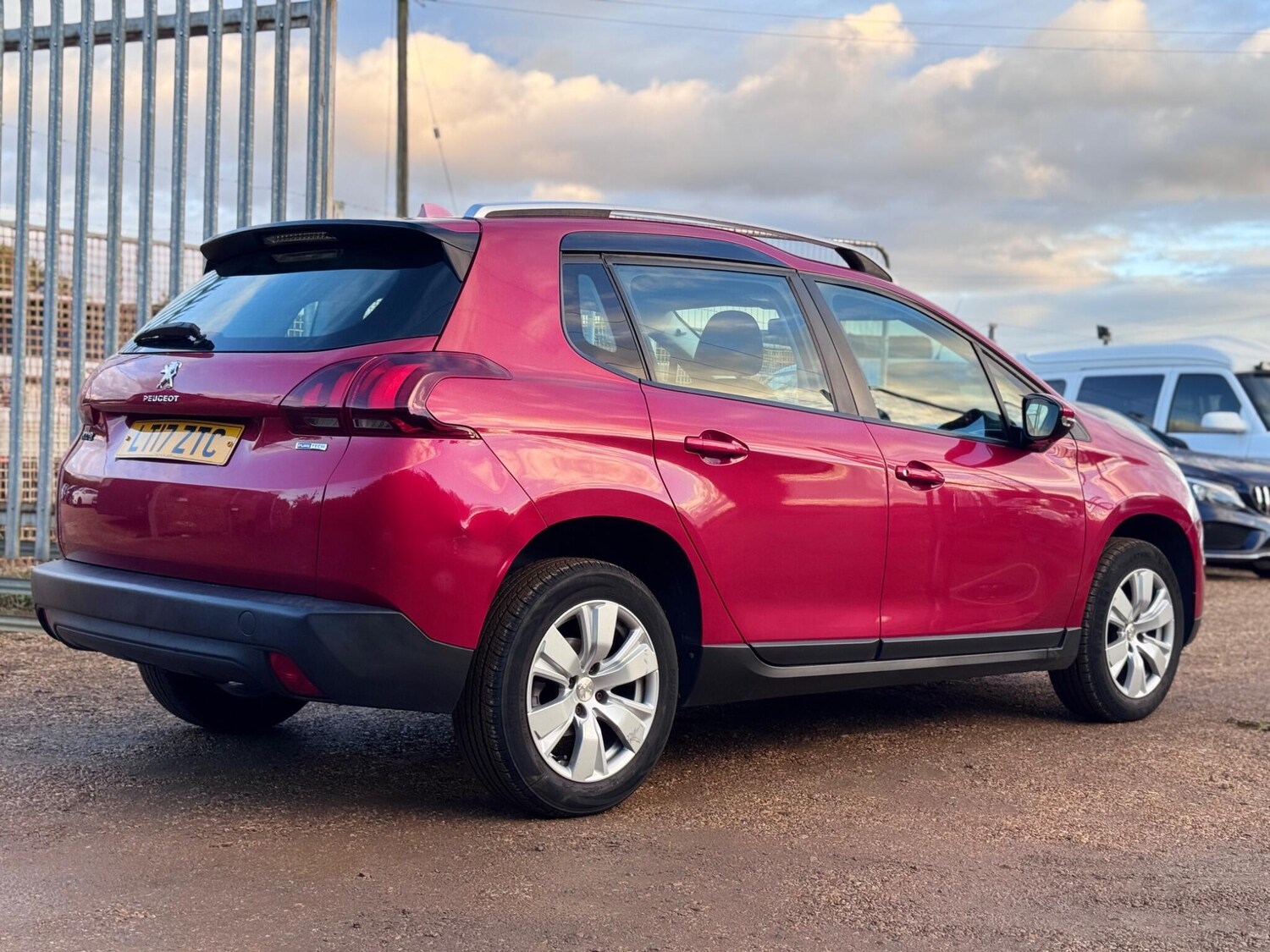 Used Peugeot 2008 2017 for sale - 76337105: Photo 26
