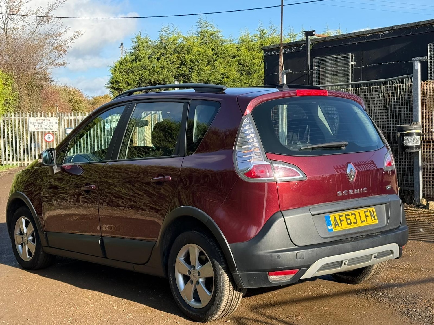 Used Renault Scenic Xmod 2014 for sale - 76585237: Photo 19