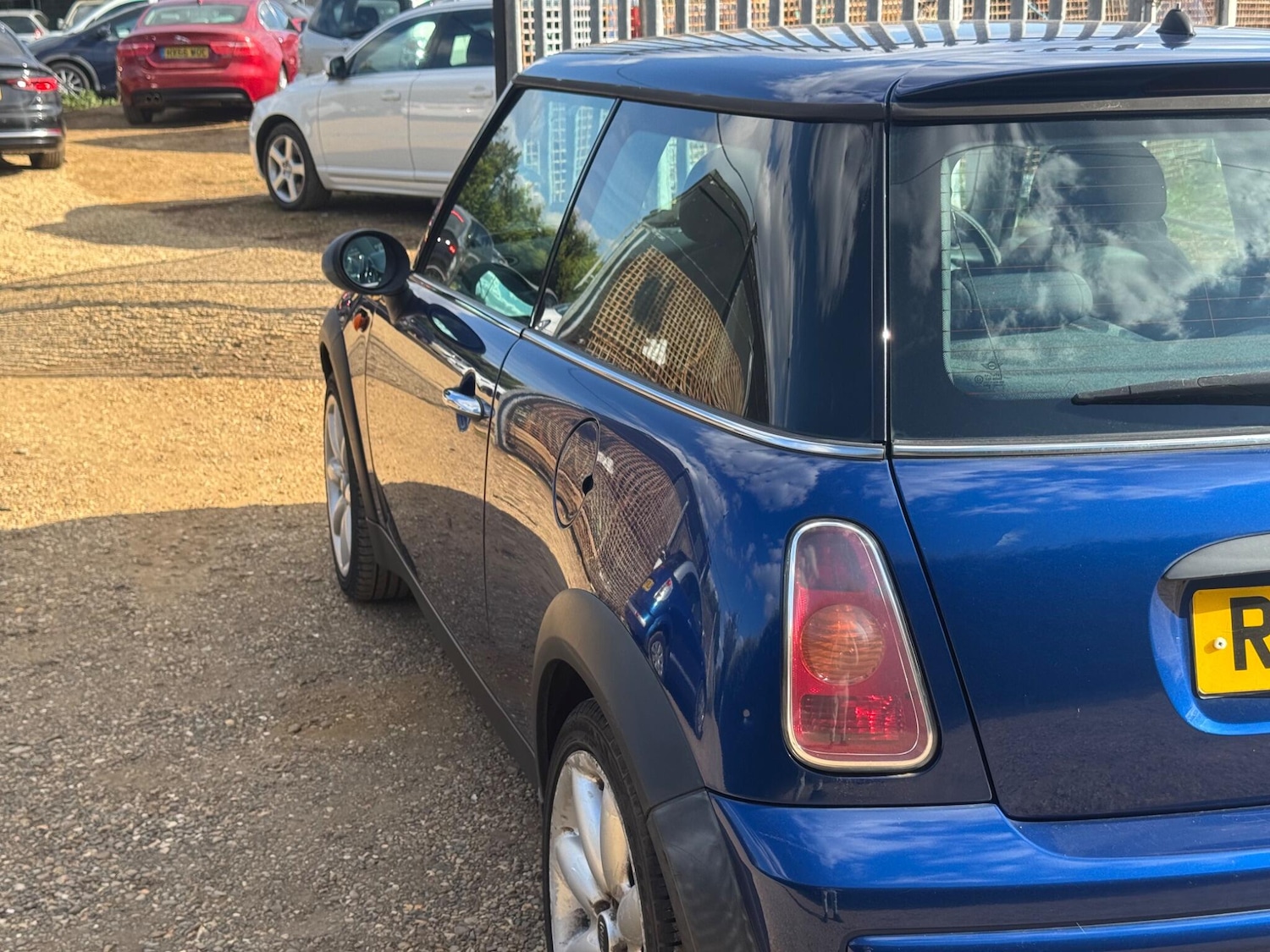 Used MINI Hatch 2002 for sale - 76992045: Photo 6