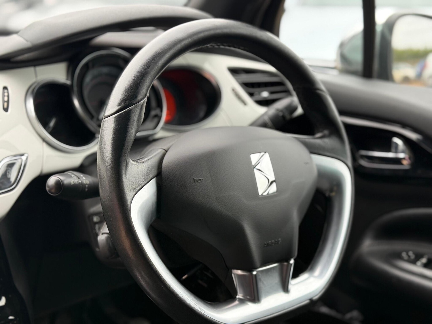 Used Citroen DS3 2011 for sale - 77066356: Photo 10