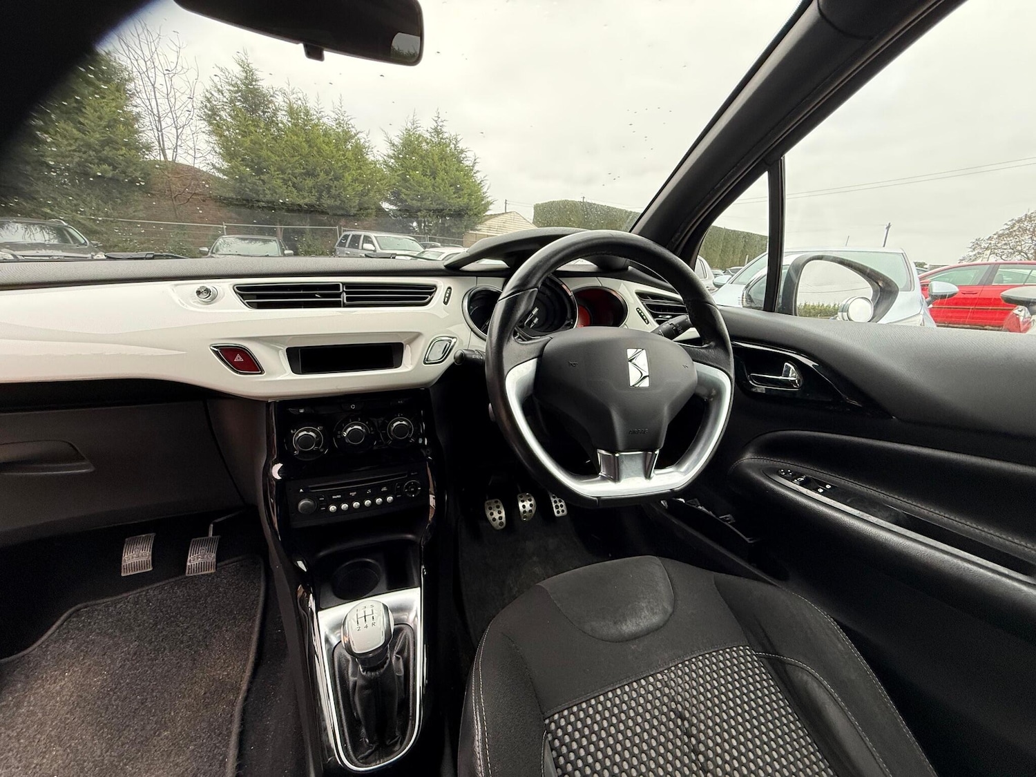 Used Citroen DS3 2011 for sale - 77066356: Photo 13