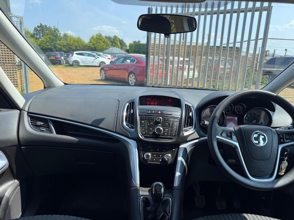 Used Vauxhall Zafira Tourer 2015 for sale - 75001531: Photo 23
