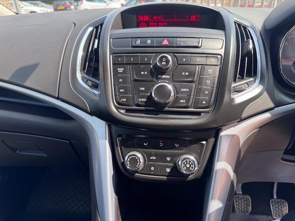 Used Vauxhall Zafira Tourer 2015 for sale - 75001531: Photo 26