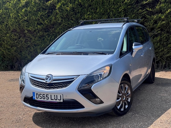 Used Vauxhall Zafira Tourer 2015 for sale - 75001531: Photo 2
