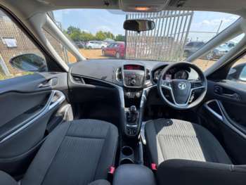 Used Vauxhall Zafira Tourer 2015 for sale - 75001531: Photo