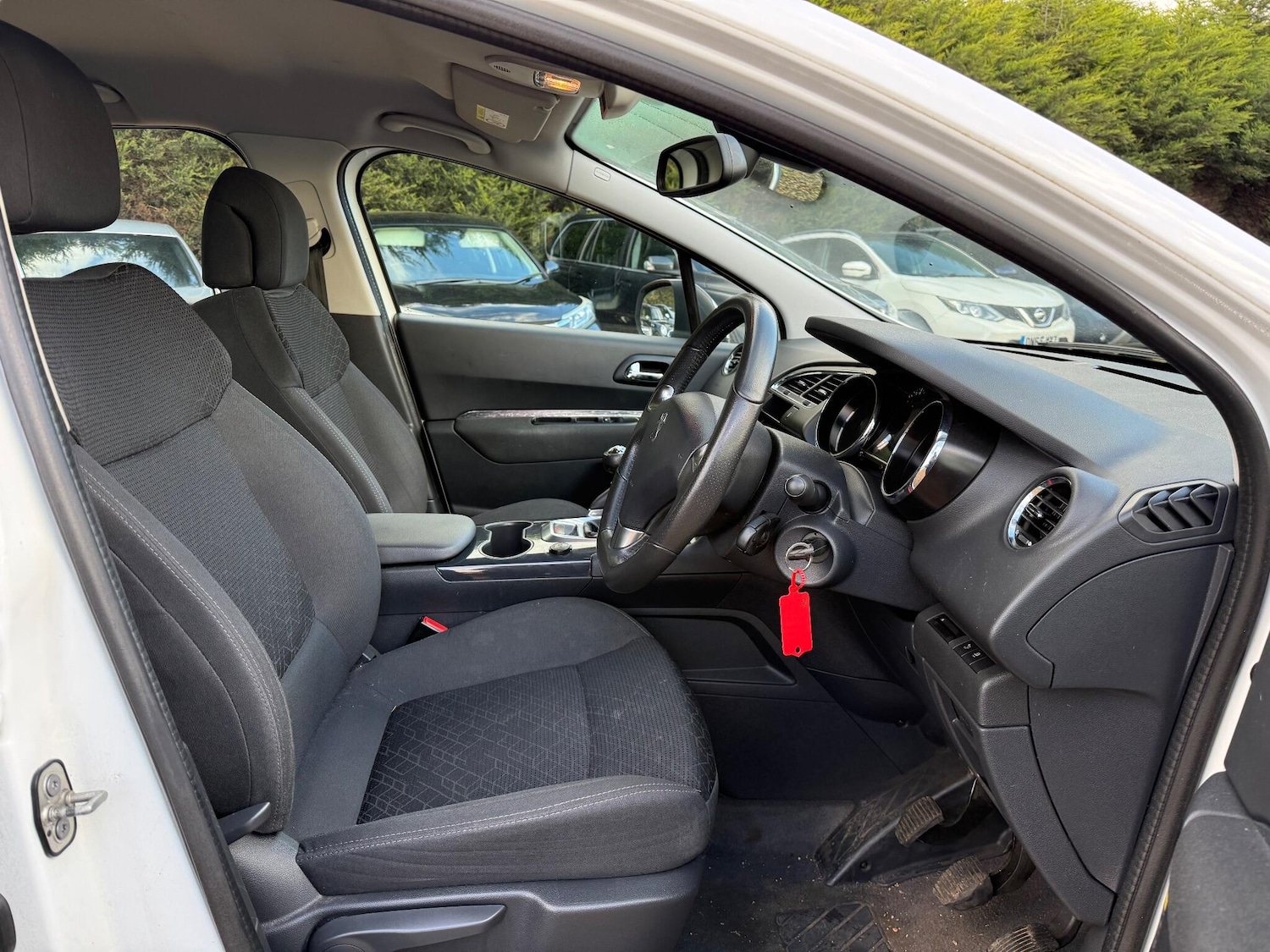 Used Peugeot 3008 2014 for sale - 77271341: Photo 4