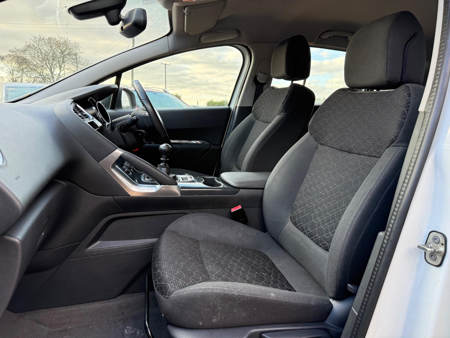 Used Peugeot 3008 2014 for sale - 77271341: Photo 9