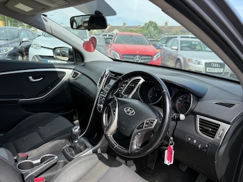 Used Hyundai i30 2014 for sale - 79471776: Photo