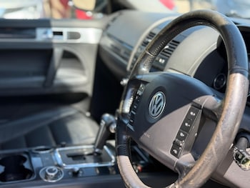 Used Volkswagen Touareg 2007 for sale - 79188735: Photo