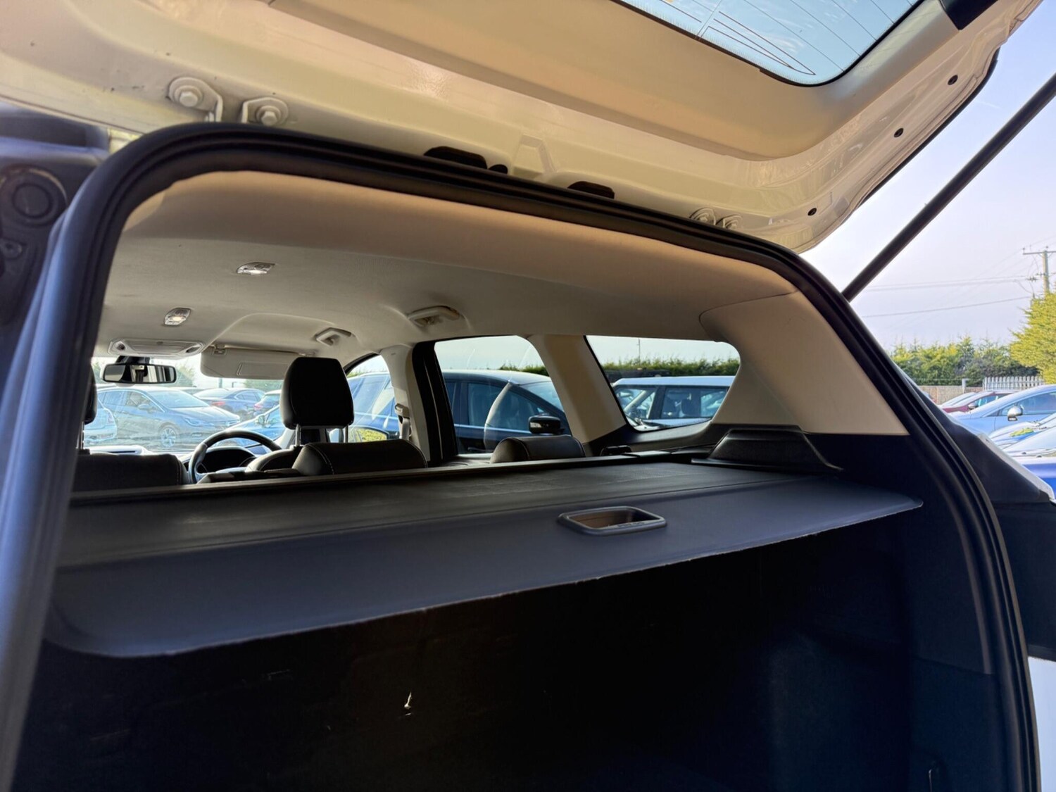 Used Ford Kuga 2017 for sale - 77560015: Photo 43