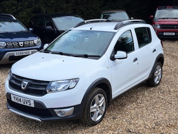 Used Dacia Sandero Stepway 2014 for sale - 77396305: Photo