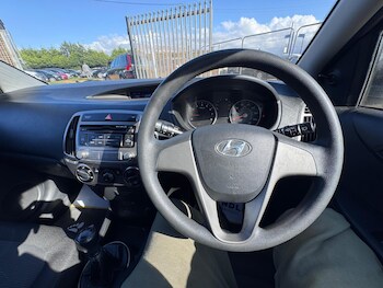 Used Hyundai i20 2012 for sale - 75478704: Photo