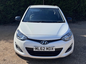 Used Hyundai i20 2012 for sale - 75478704: Photo