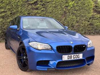 2013 (13) - M5 4dr DCT