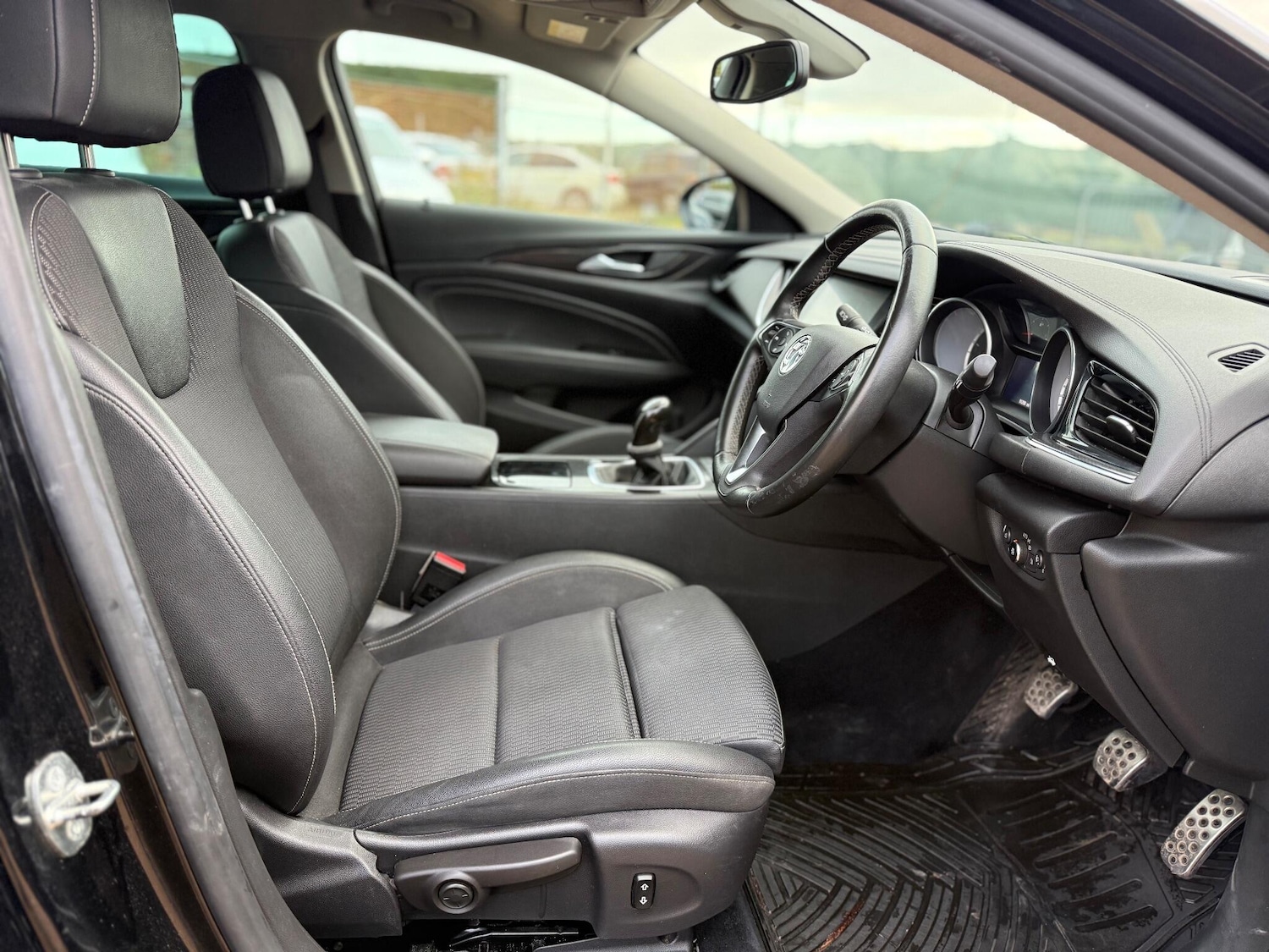 Used Vauxhall Insignia 2018 for sale - 76742846: Photo 24