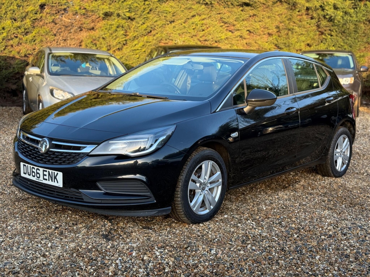 Used Vauxhall Astra 2016 for sale - 77358396: Photo 2