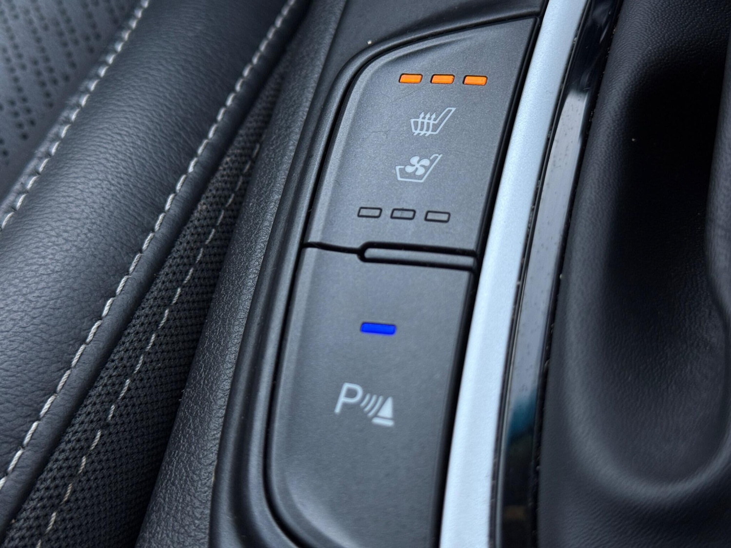 Used Hyundai KONA 2019 for sale - 77737064: Photo 24