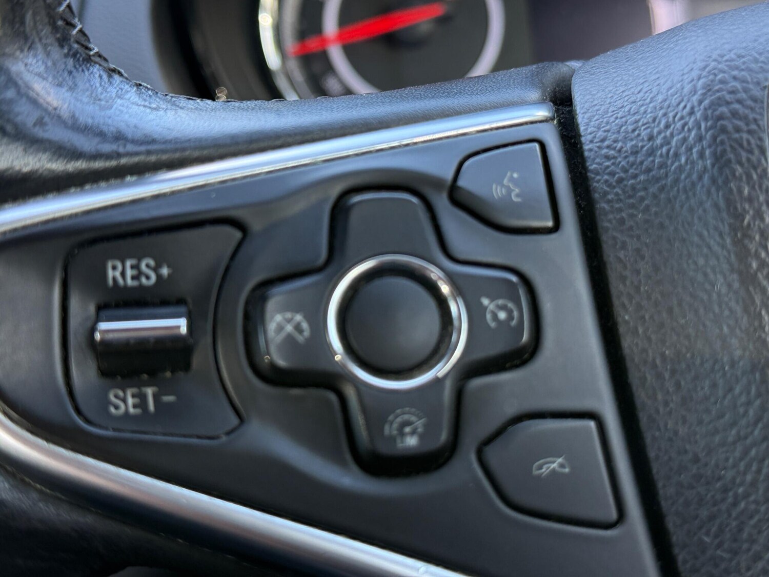 Used Vauxhall Insignia 2016 for sale - 78058173: Photo 28