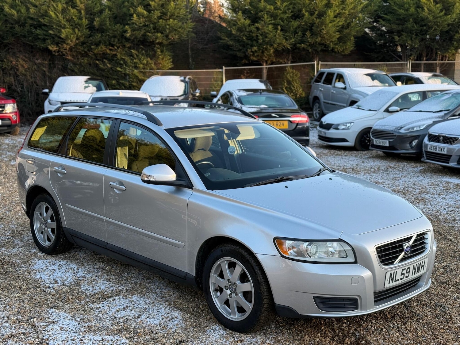 Used Volvo V50 2009 for sale - 77271362: Photo 8