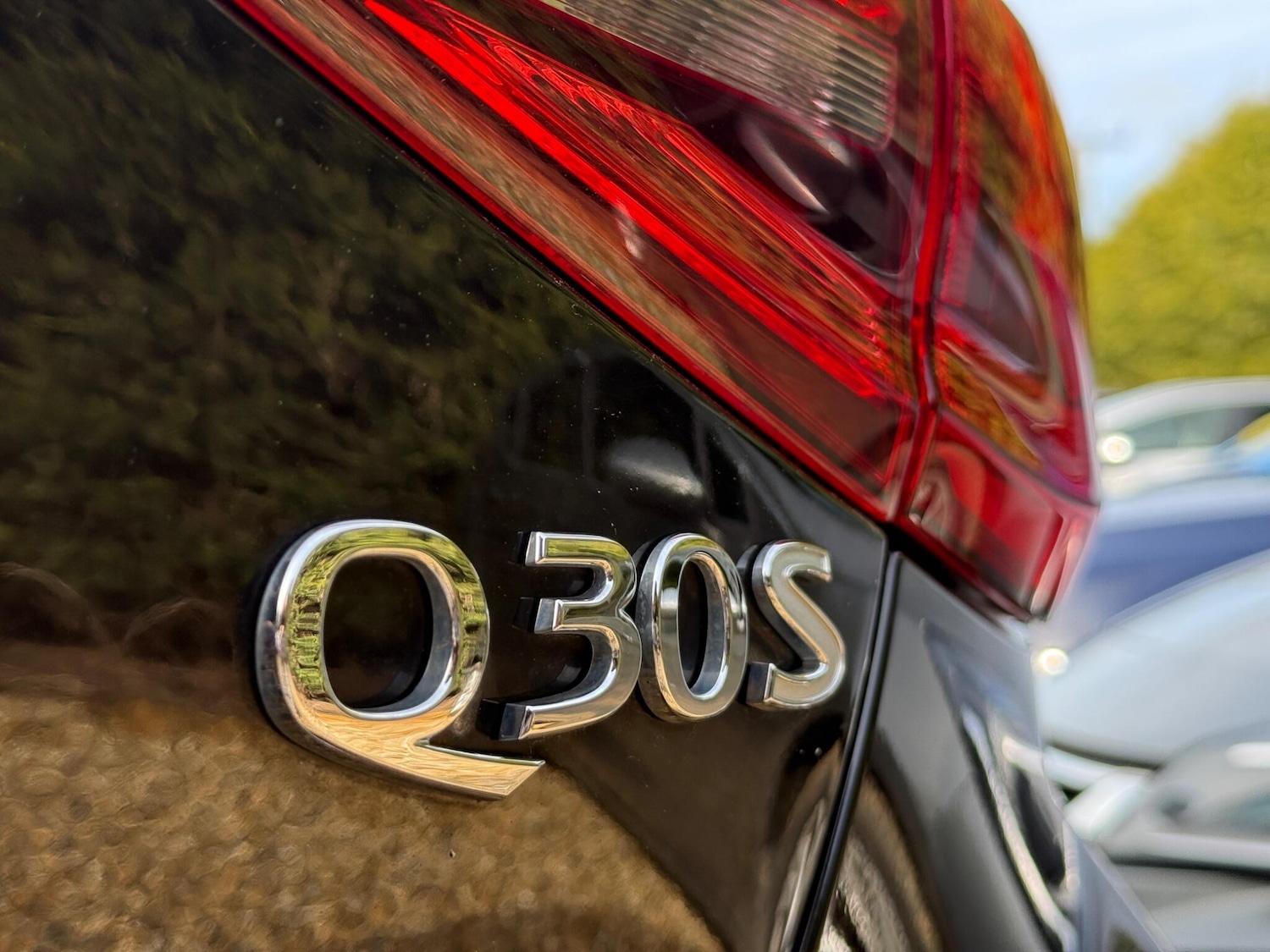 Used Infiniti Q30 2017 for sale - 77637439: Photo 13