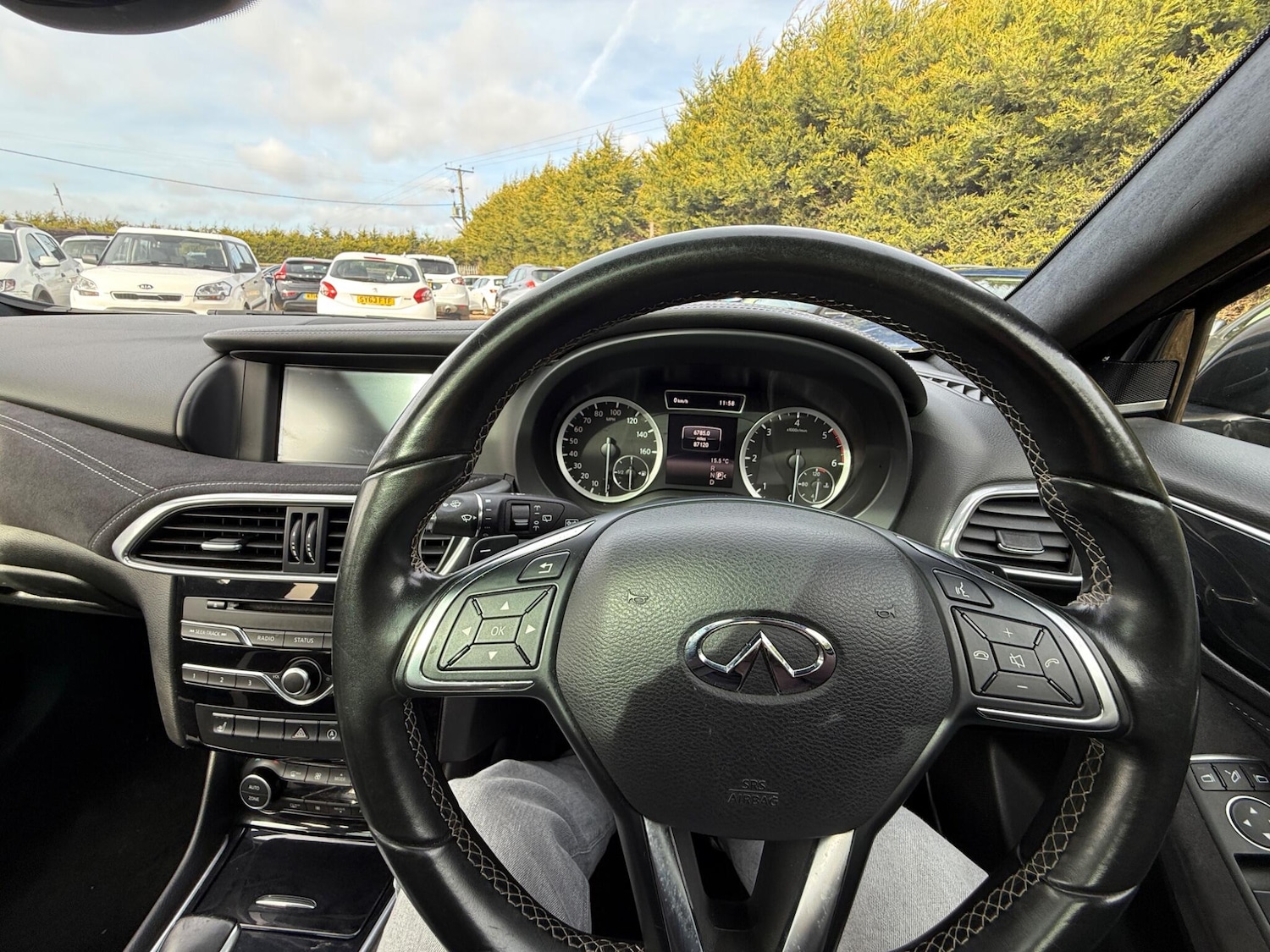 Used Infiniti Q30 2017 for sale - 77637439: Photo 37