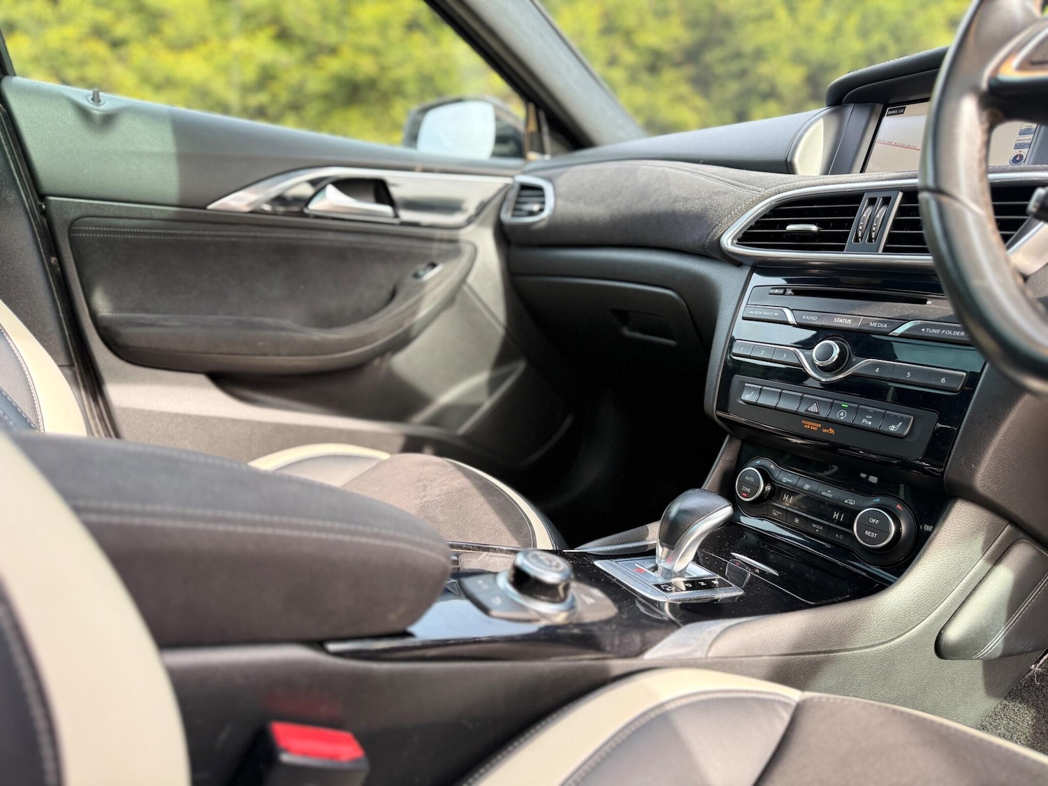 Used Infiniti Q30 2017 for sale - 77637439: Photo 44