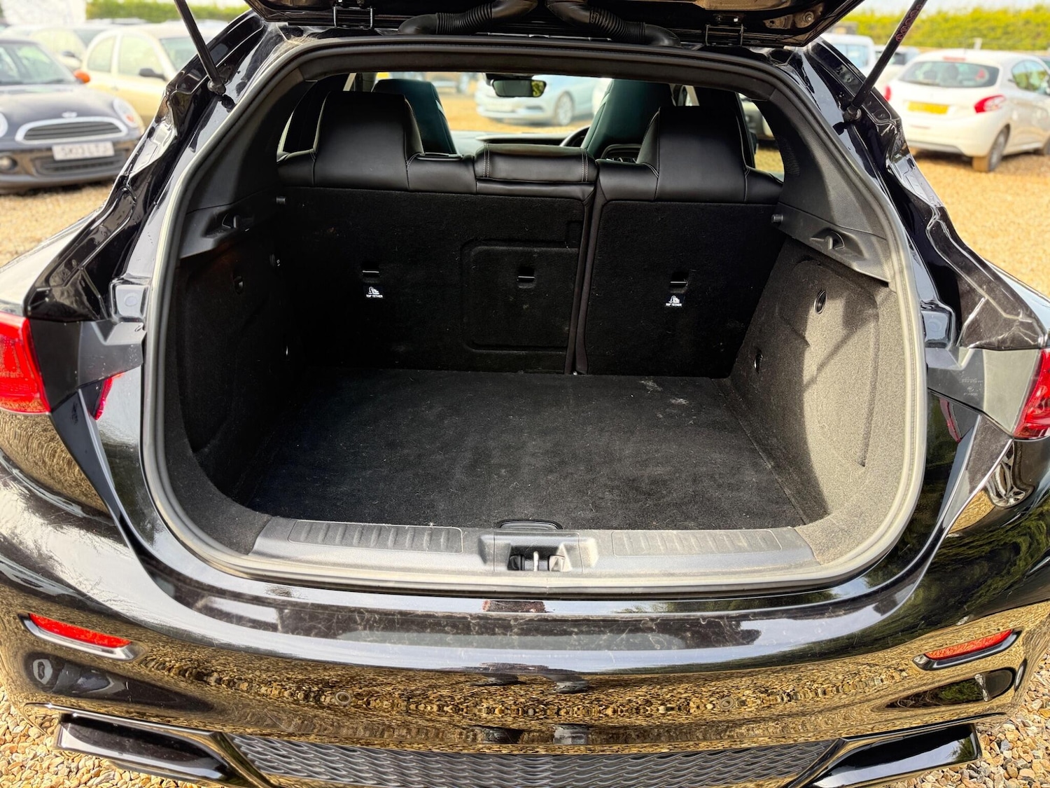 Used Infiniti Q30 2017 for sale - 77637439: Photo 54