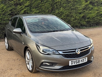 2018 (68) - 1.6 CDTi BlueInjection SRi Nav Auto Euro 6 (s/s) 5dr