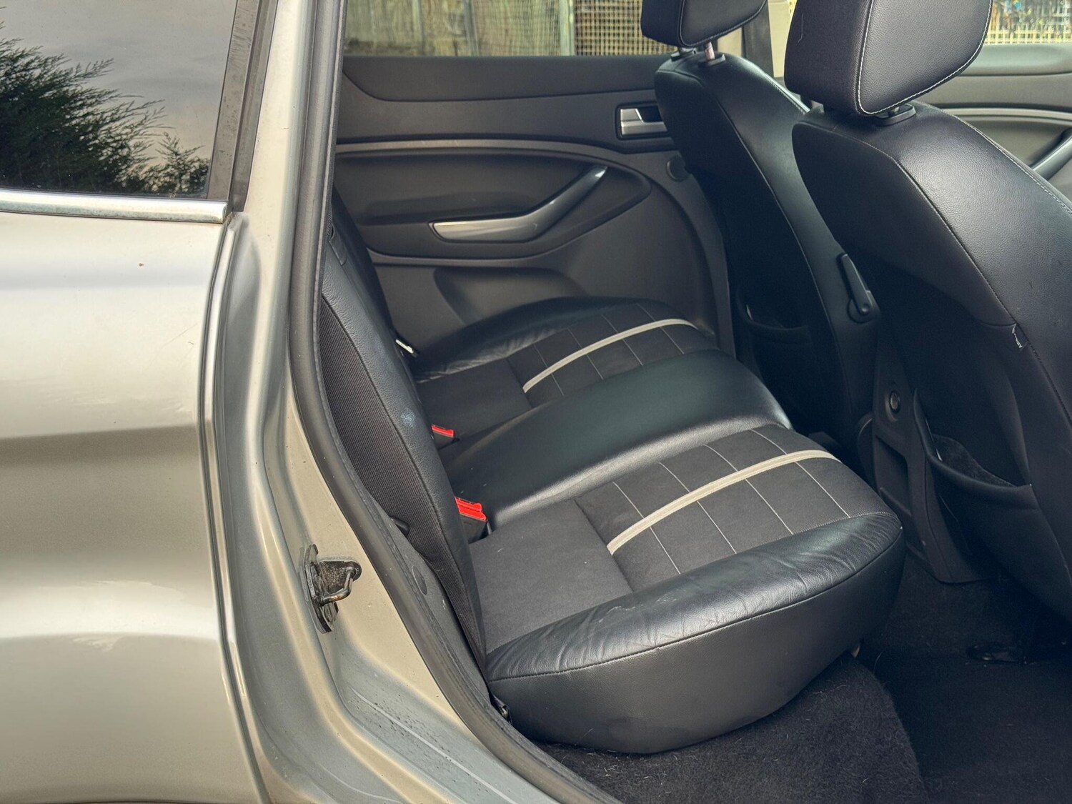 Used Ford Kuga 2010 for sale - 76644939: Photo 28