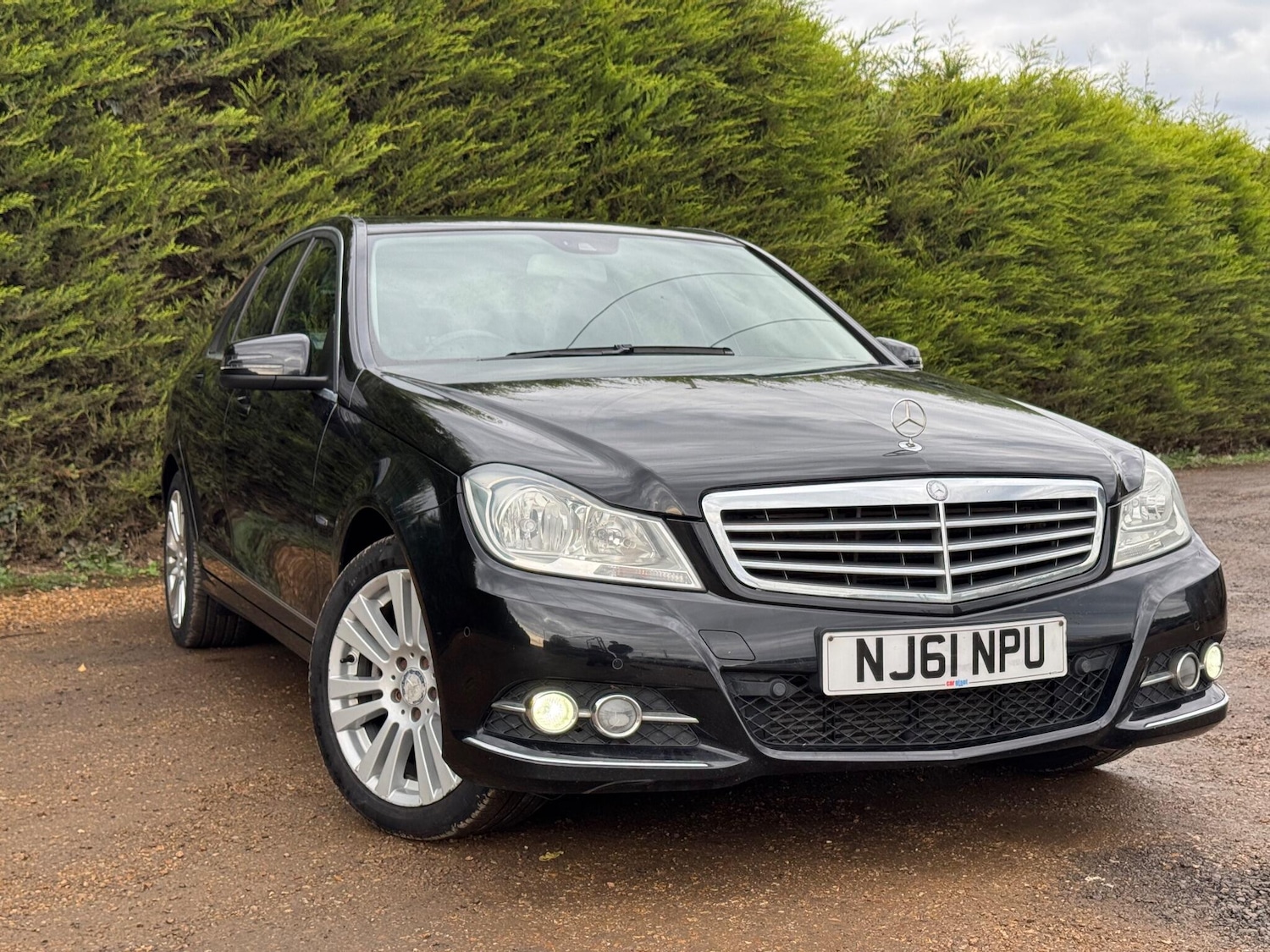 Used Mercedes-Benz C Class 2011 for sale - 76597486: Photo 1