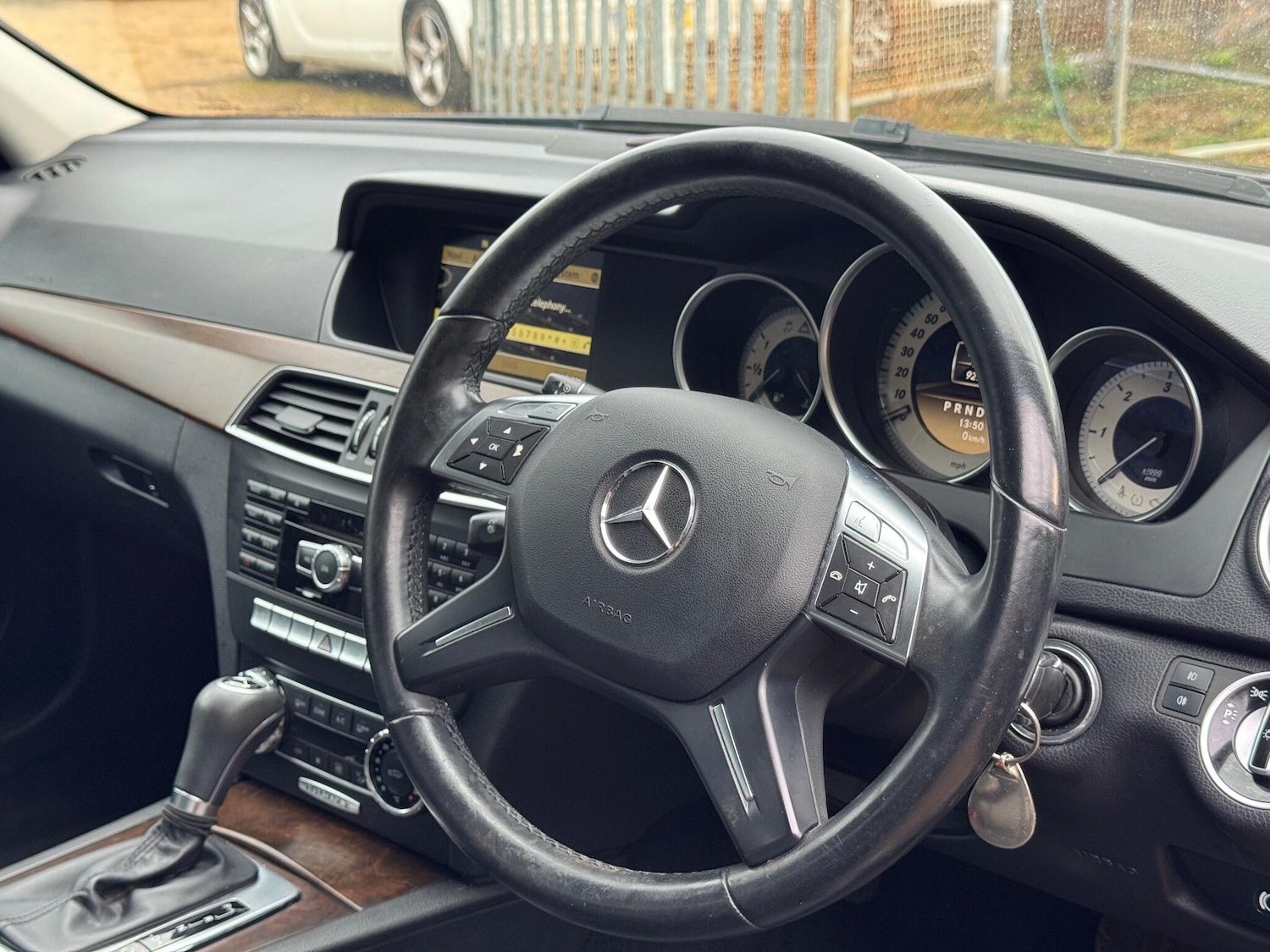 Used Mercedes-Benz C Class 2011 for sale - 76597486: Photo 3