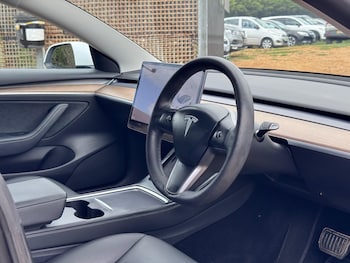 Used Tesla Model 3 2021 for sale - 75059823: Photo