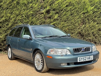 Volvo - V40