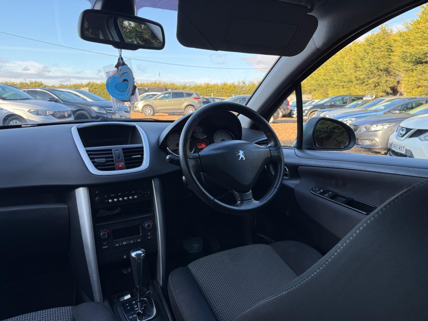 Used Peugeot 207 2010 for sale - 77290896: Photo 14