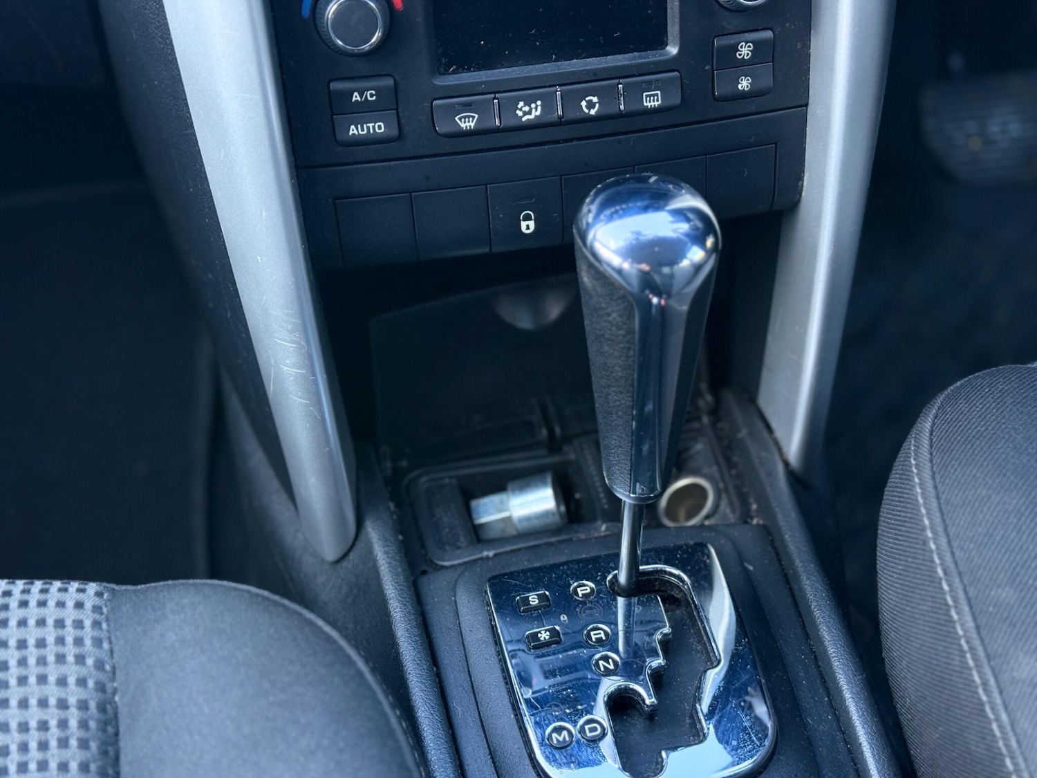 Used Peugeot 207 2010 for sale - 77290896: Photo 16