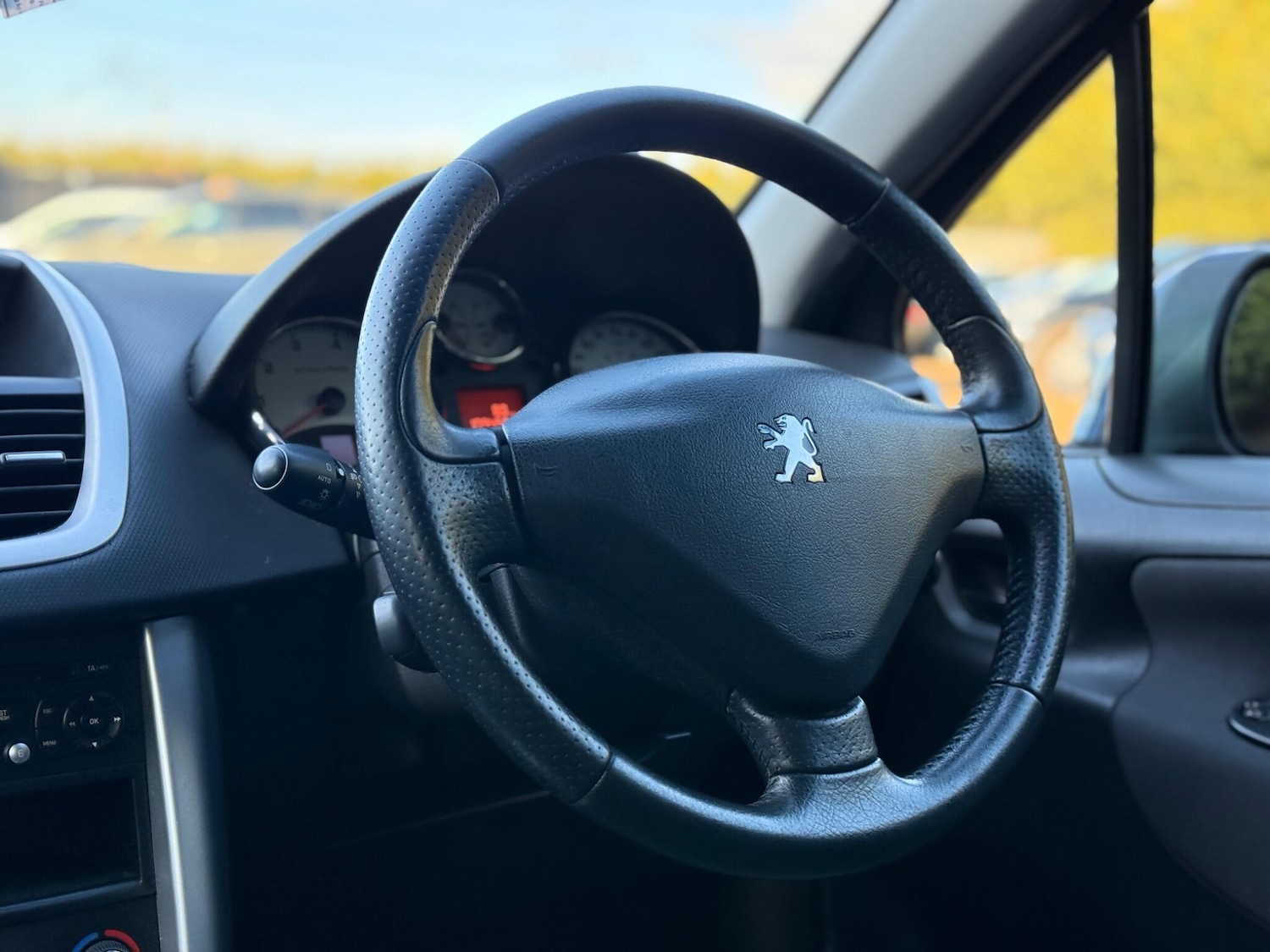 Used Peugeot 207 2010 for sale - 77290896: Photo 3